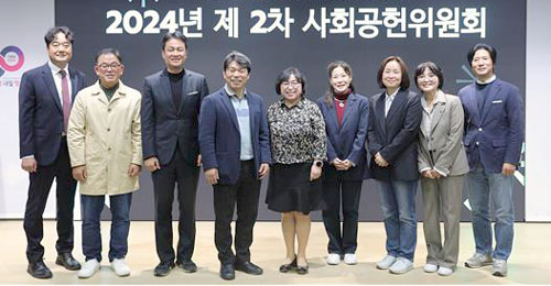 한국건강관리협회는 지난 15일 2024년 제2차 사회공헌위원회를 개최했다. 사진은 기념촬영 모습.